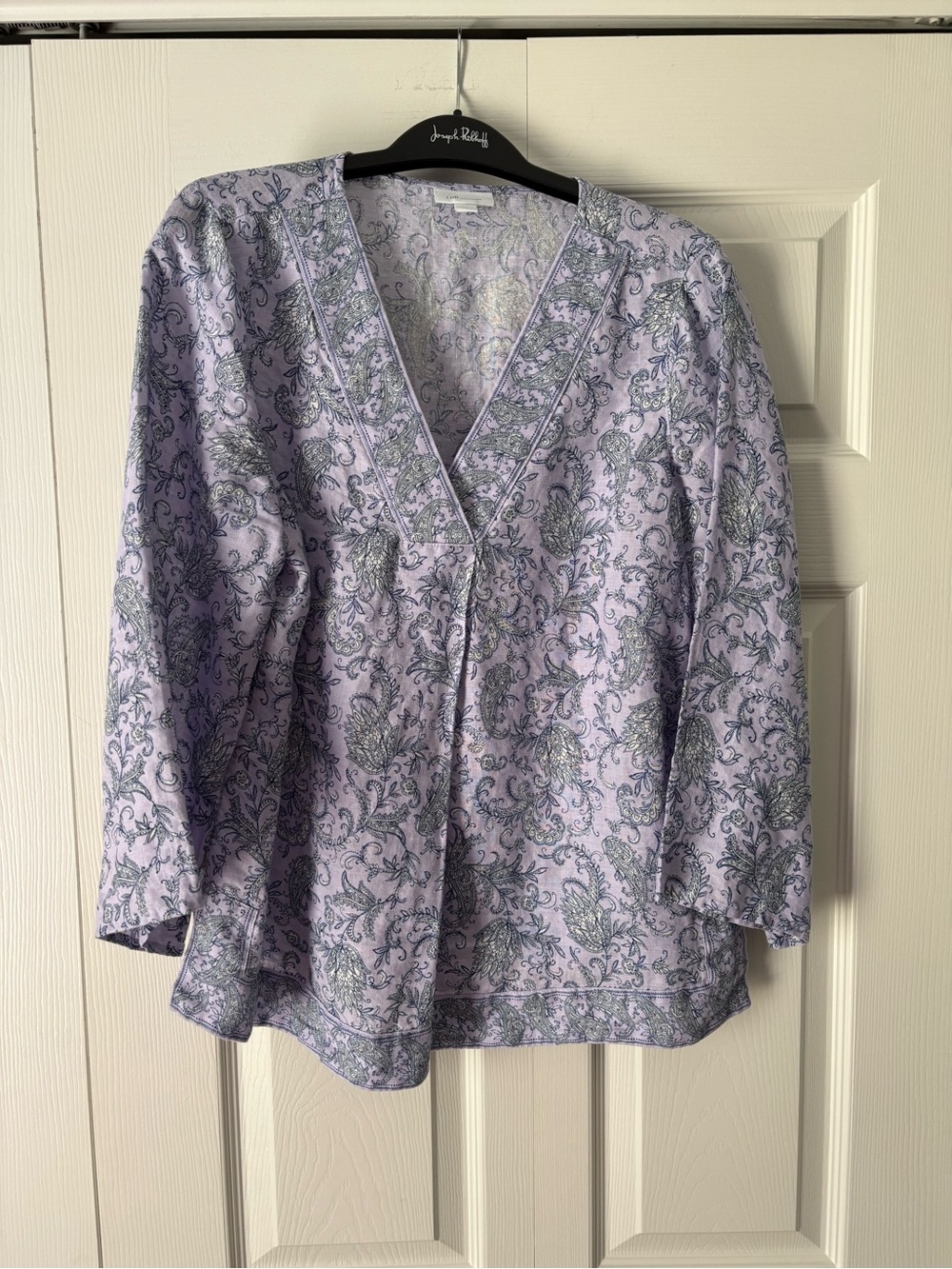 Lavender Paisley V-Neck Tunic Top